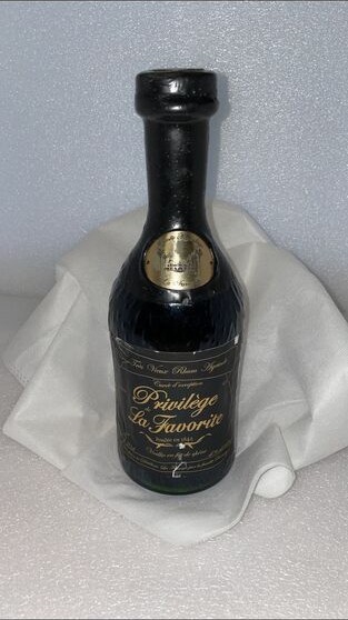 /rum/bottle/la-favorite-2011-martinique-privilege